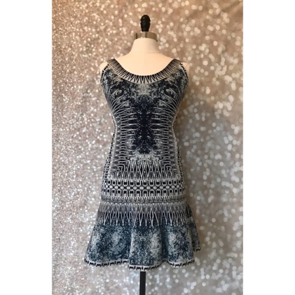 Herve Leger Ivana Scoop Sleeveless Bandage Dress XS - Picture 4 of 6